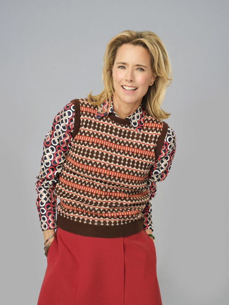 Téa Leoni in 'Newlyweds' Season 1