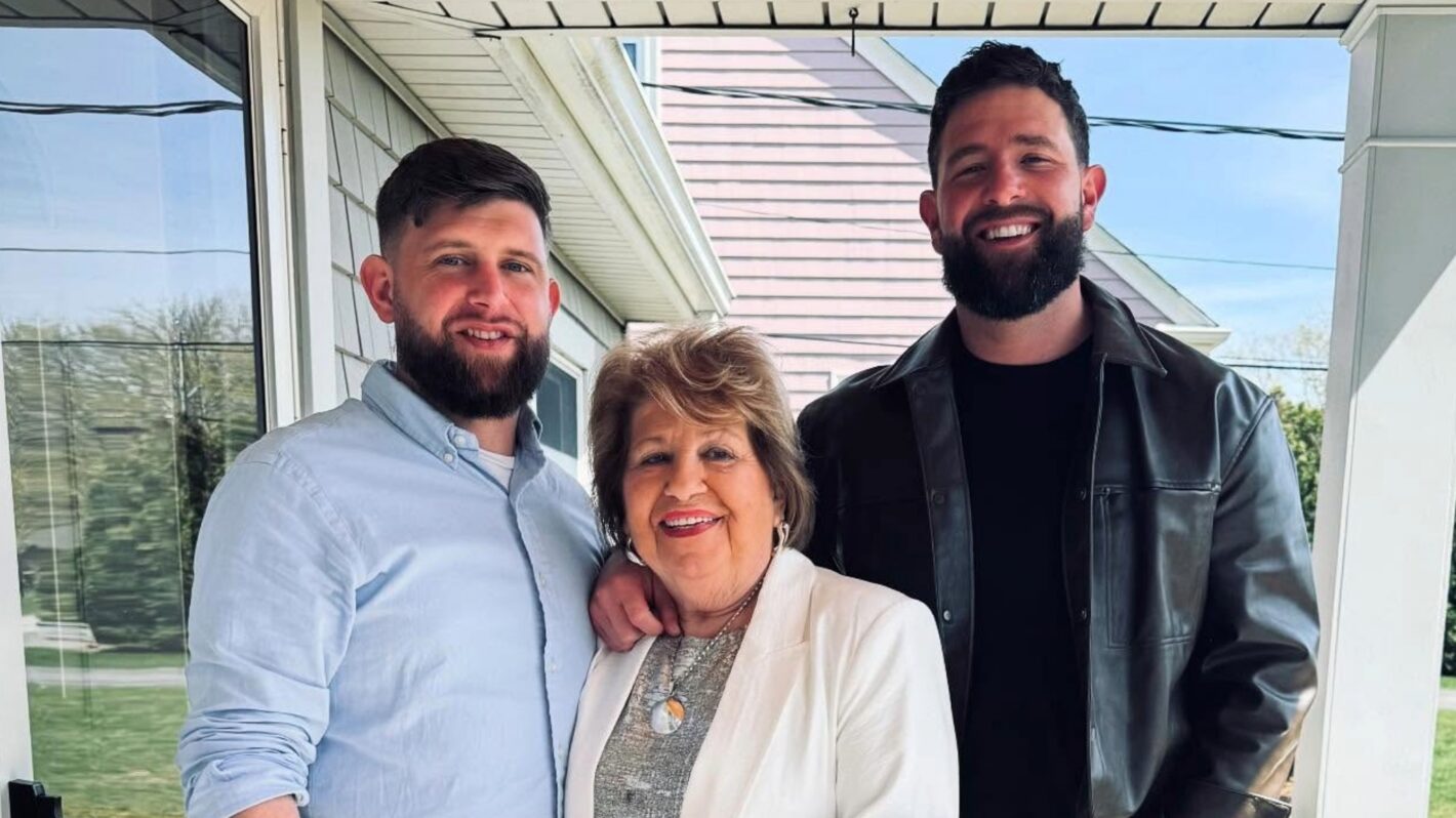 'Love Is Blind': All About Rob Feeley’s Mom & Family