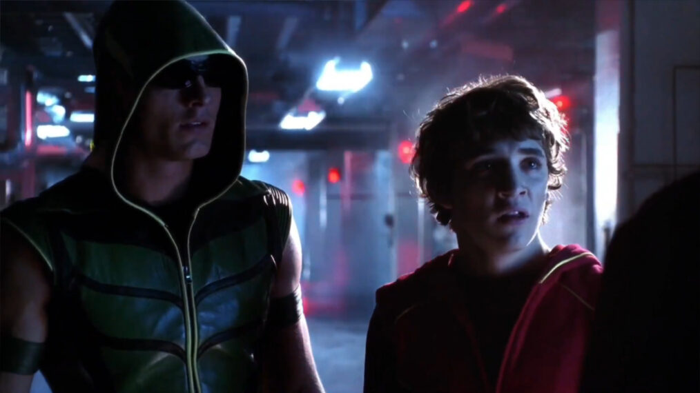 Justin Hartley as Oliver Queen and Kyle Gallner as Bart Allen in 'Smallville'