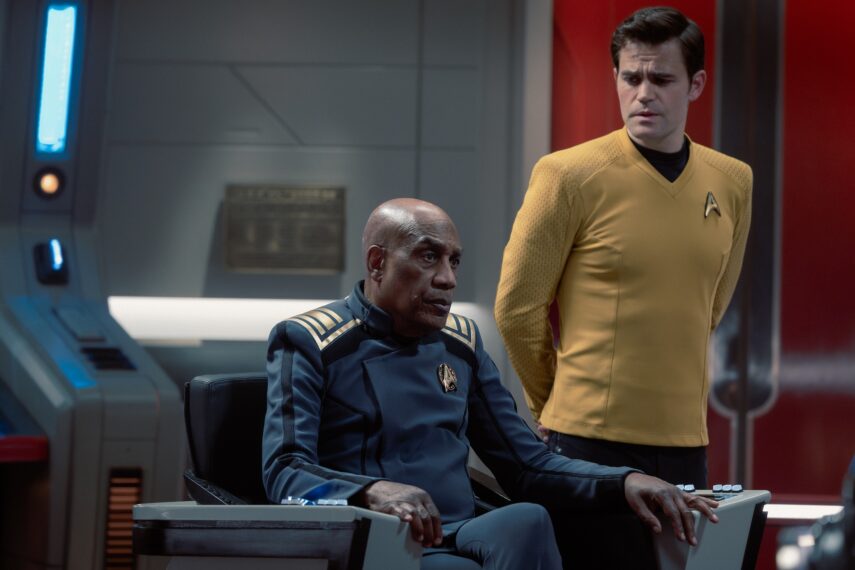 Joe Mortin as Admiral Reeger and Paul Wesley as James T. Kirk — 'Star Trek: Strange New Worlds' Season 4 Episode 8