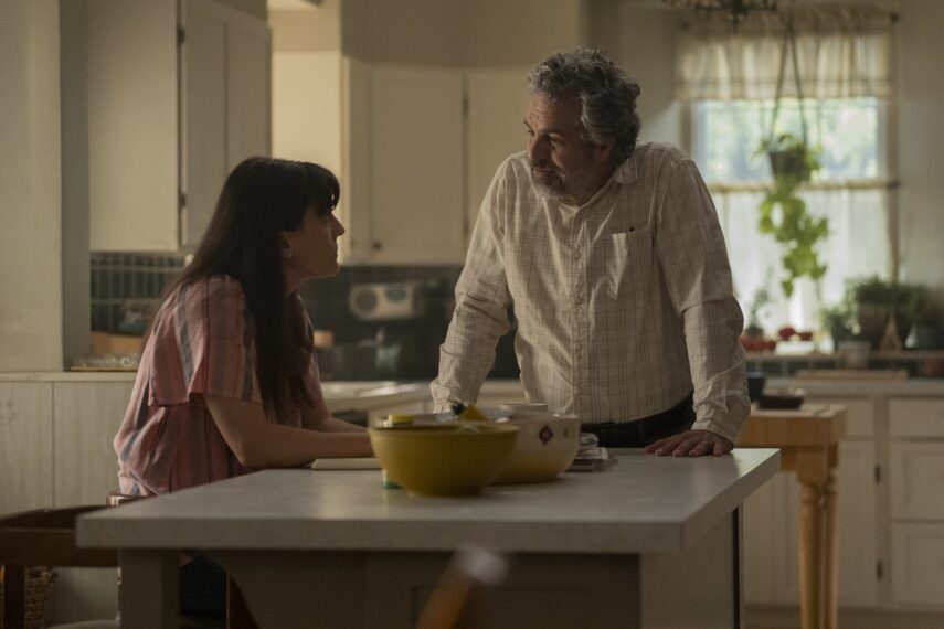 Phoebe Fox and Mark Ruffalo in 'Task' Season 1