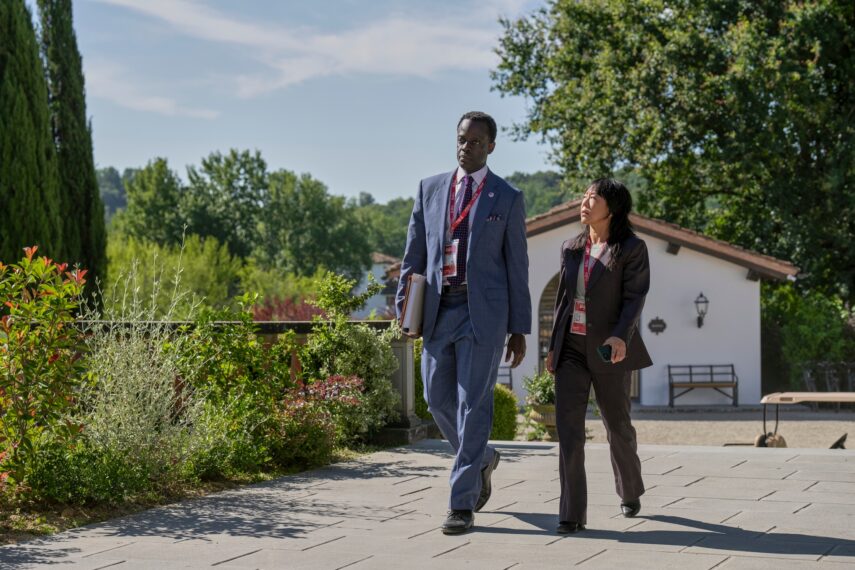 Ato Essandoh as Stuart Hayford, Ali Ahn as Eidra Park in 'The Diplomat' Season 4 Episode 7
