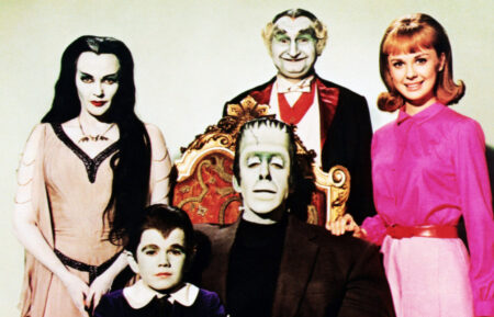 MUNSTER, GO HOME, from left, Yvonne De Carlo, Butch Patrick, Fred Gwynne, Al Lewis, Debbie Watson, 1966