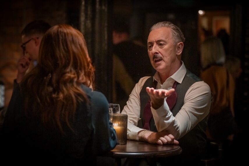 Alan Cumming as Leo in the 'Tip Toe' finale