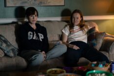 Molly Ringwald as Vicky Palmer and Liv Hewson as Teen Van in 'Yellowjackets' Season 4 Episode 2