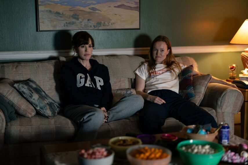 Molly Ringwald as Vicky Palmer and Liv Hewson as Teen Van in 'Yellowjackets' Season 4 Episode 2