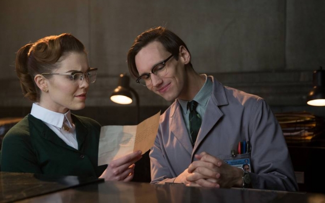 Kristin Kringle (Chelsea Spack) questions Edward Nygma (Cory Michael Smith)