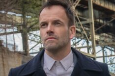 Jonny Lee Miller in Elementary