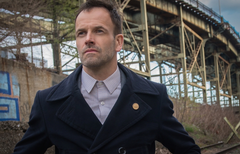 Jonny Lee Miller in Elementary