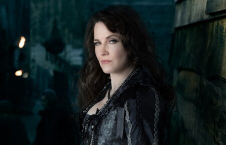 Lucy Lawless in Salem - season 2